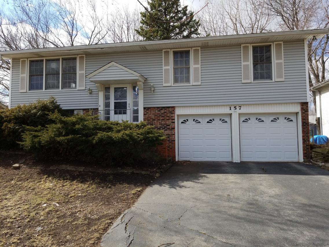 157 N Lancaster Dr., Bolingbrook, IL 60440