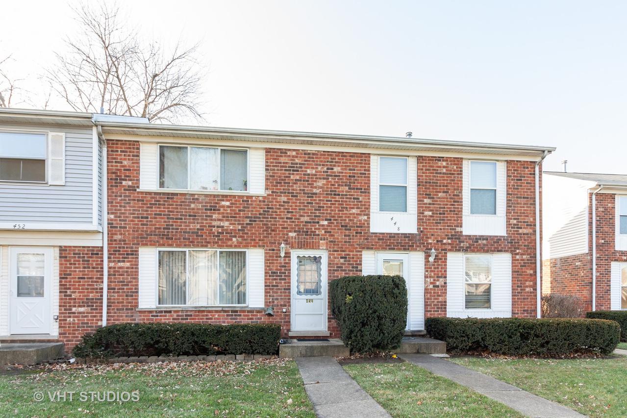 448 Mallview Ln., Bolingbrook, IL 60440