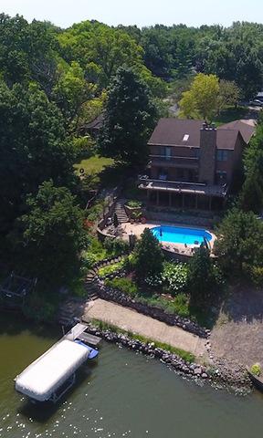 1563 Lake Holiday Dr., Lake Holiday, IL 60548