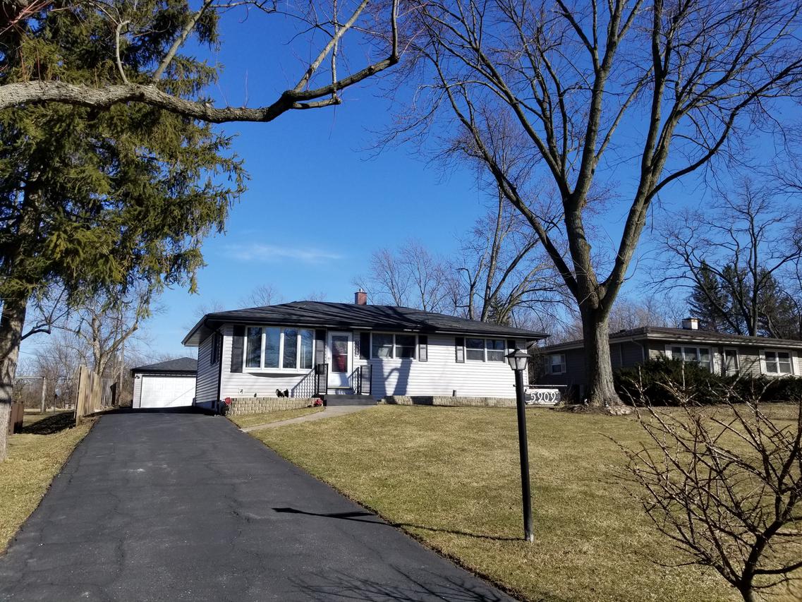 5909 Woodward Ave., Downers Grove, IL 60516