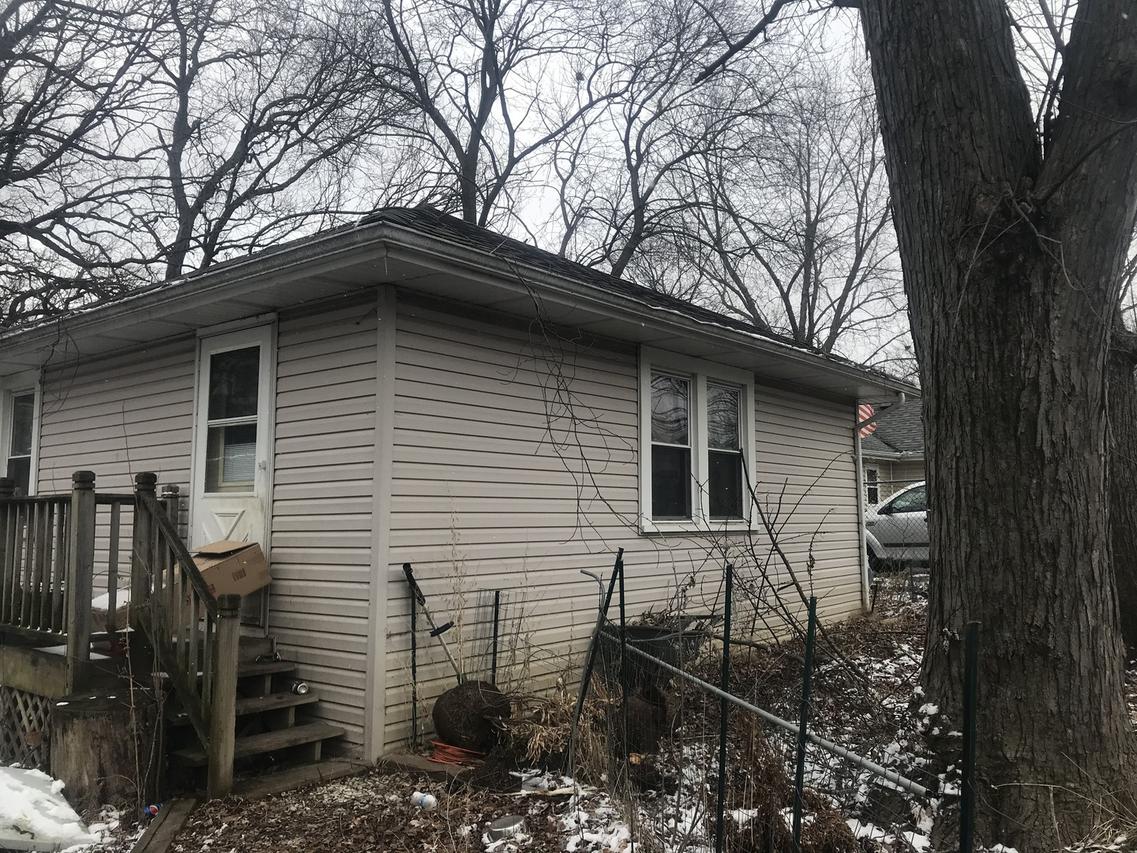 18912 W Hickory St., Mundelein, IL 60060
