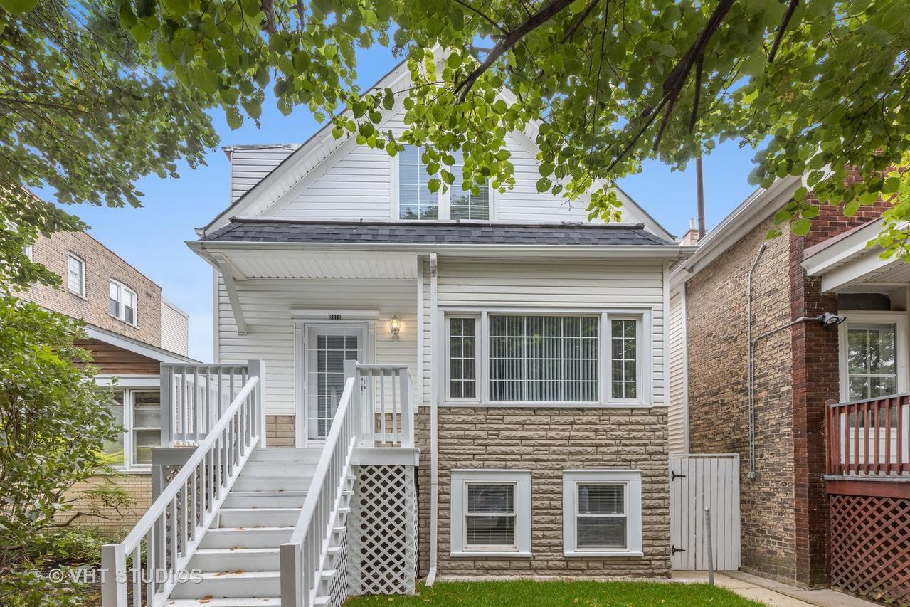 2929 N Fairfield Ave., Chicago, IL 60618