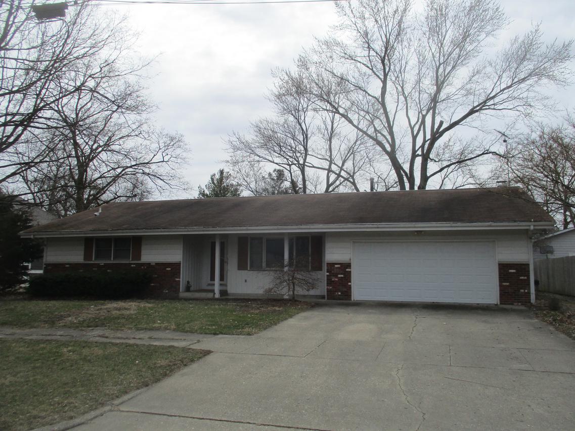 412 E Jefferson St., Arcola, IL 61910