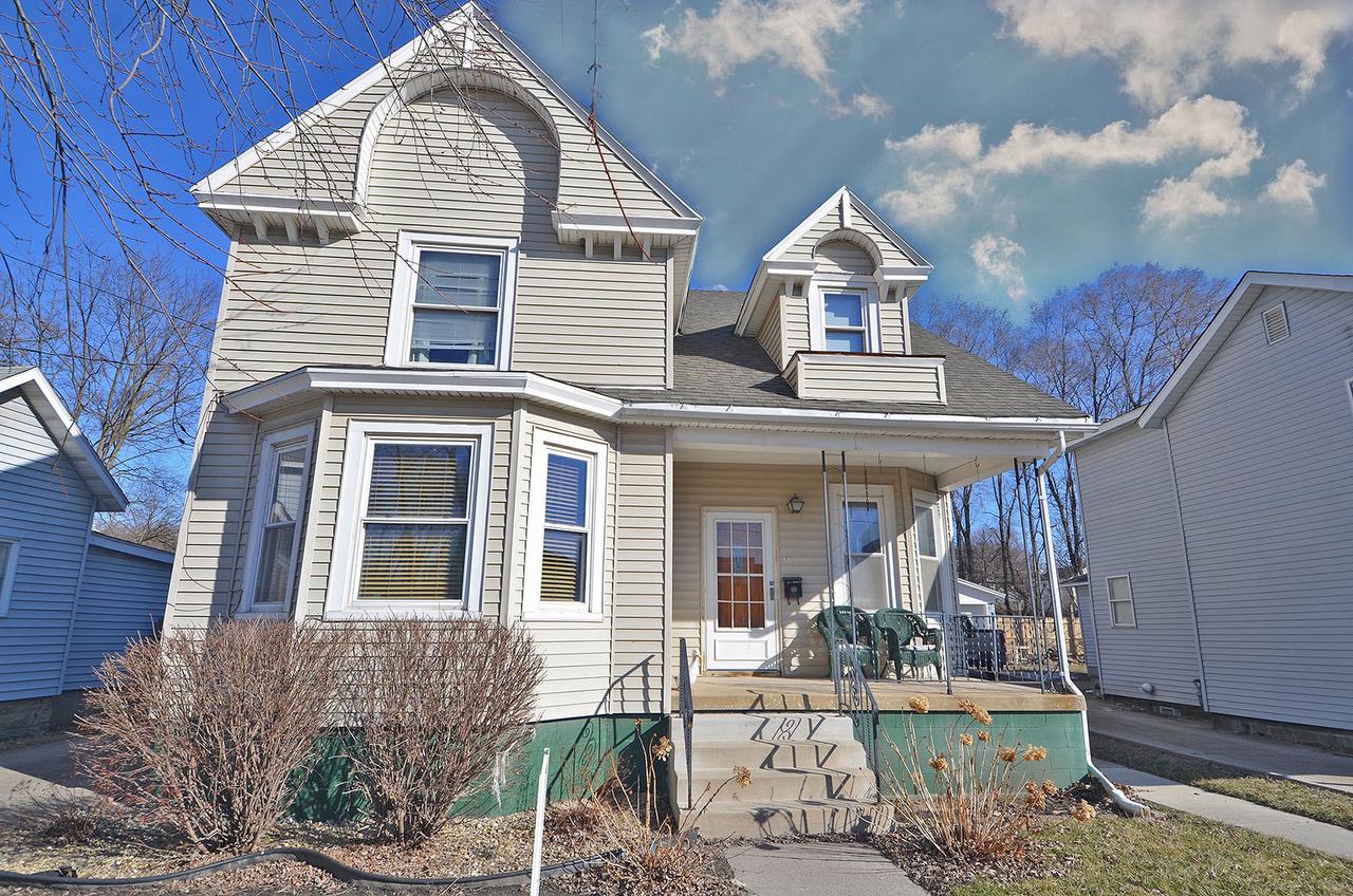 213 Young St., Marseilles, IL 61341