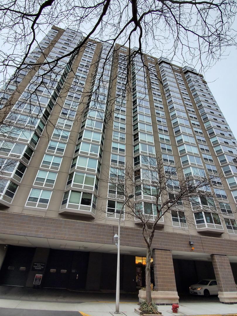 720 W Gordon Ter. #22F, Chicago, IL 60613