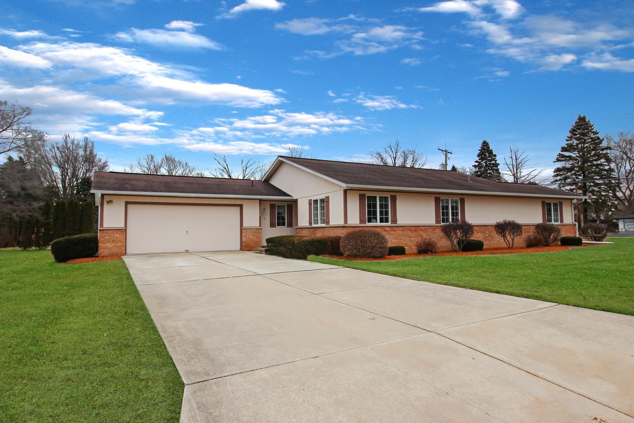 1225 Sullivan Dr., Freeport, IL 61032