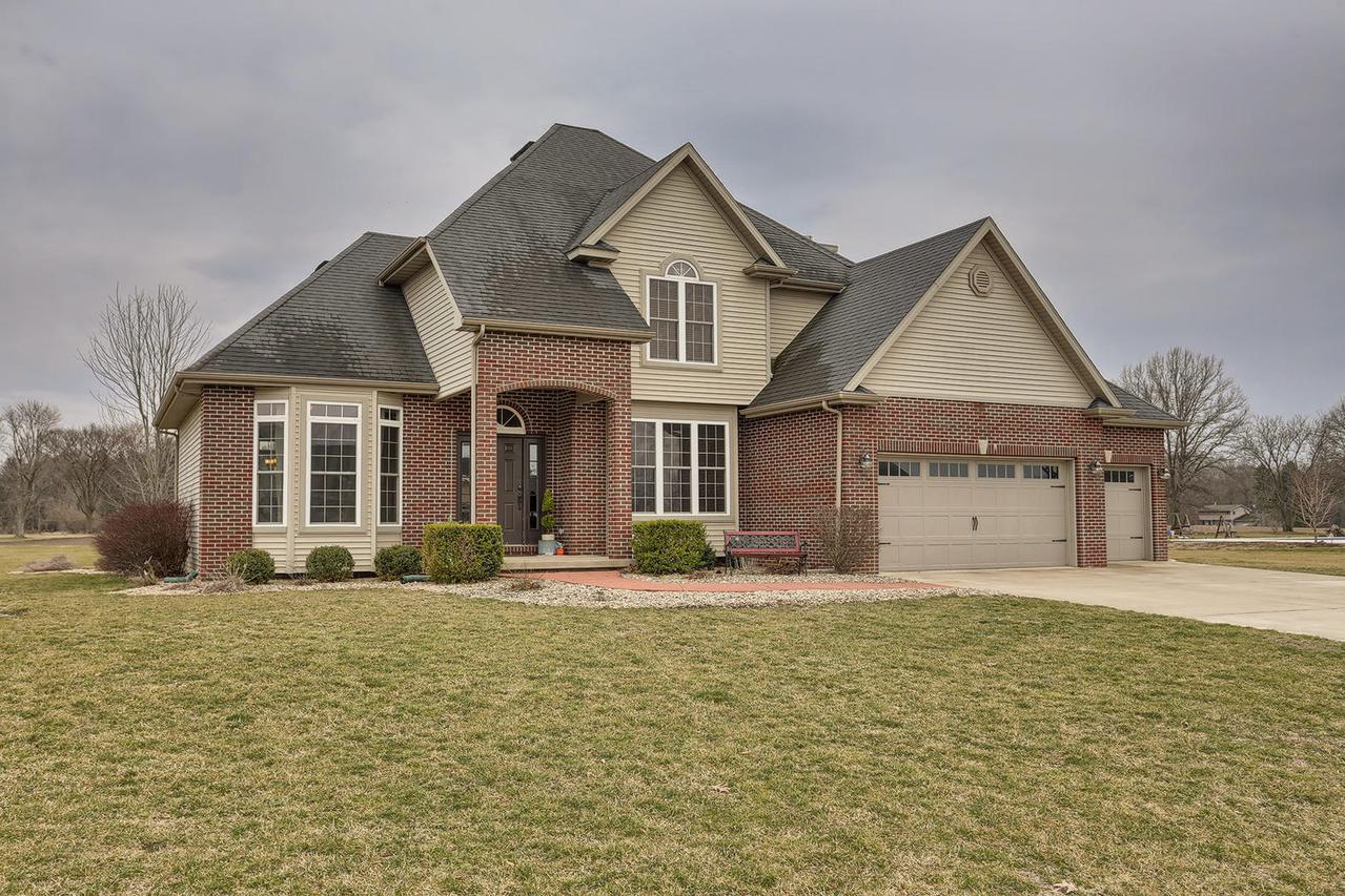 2481 County Road 550 E, Dewey, IL 61840