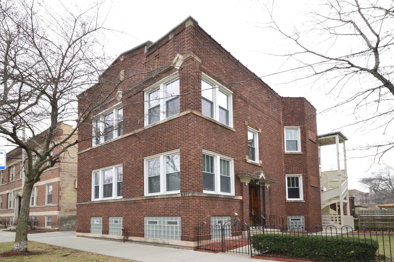 6211 N Greenview Ave., Chicago, IL 60660