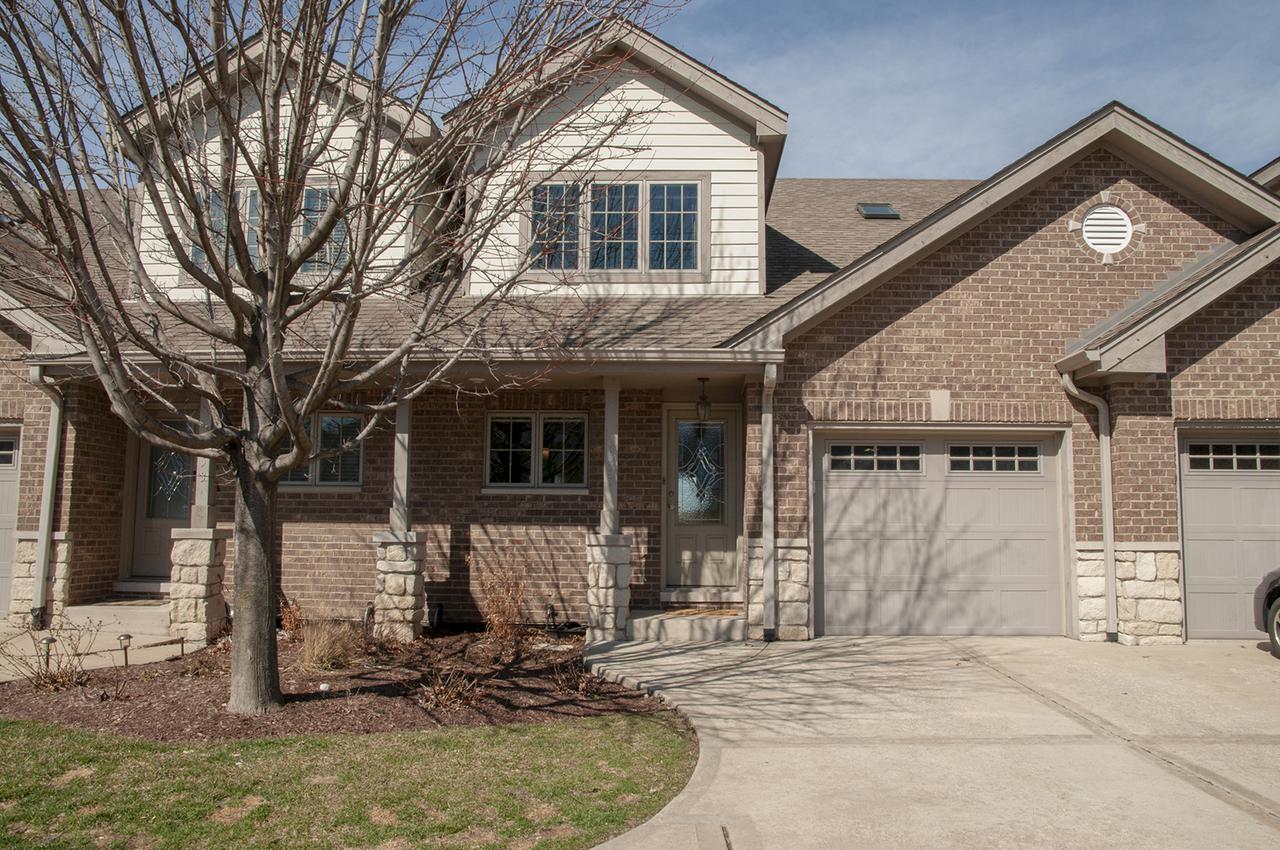 855 Illinois St. #R3, Lemont, IL 60439