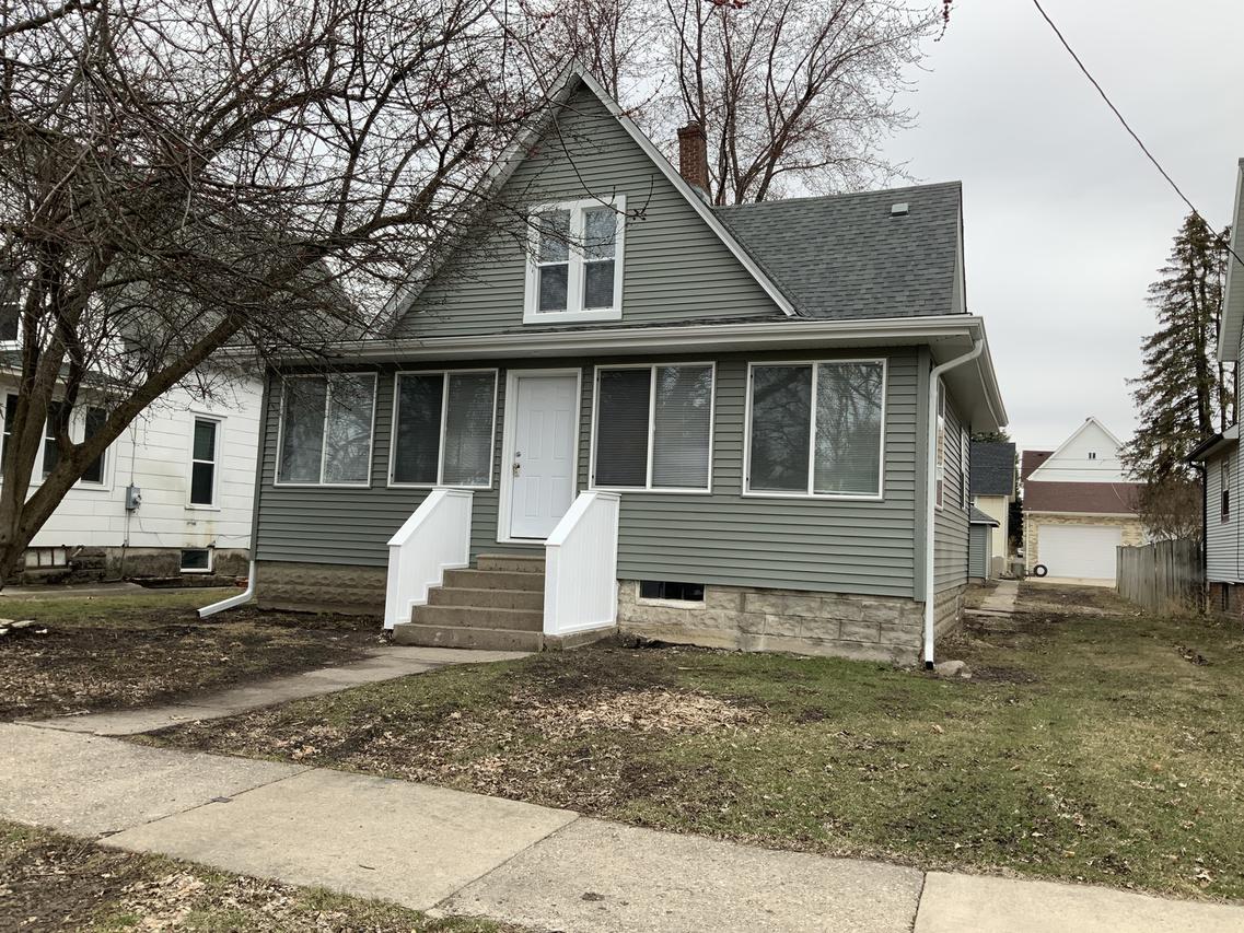815 Grove St., Dekalb, IL 60115