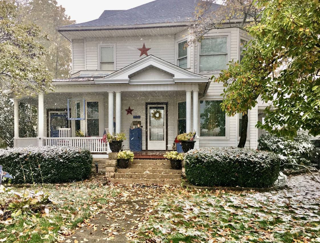 833 S 4th St., Watseka, IL 60970