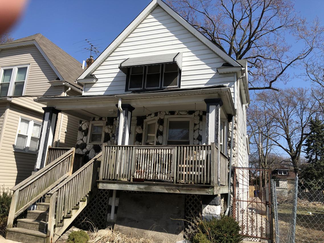 939 N Lockwood Ave., Chicago, IL 60651