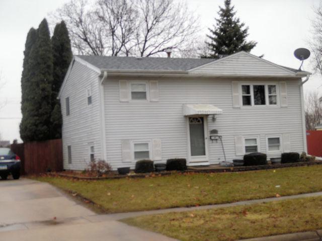 1002 Lakeview Dr., Rochelle, IL 61068