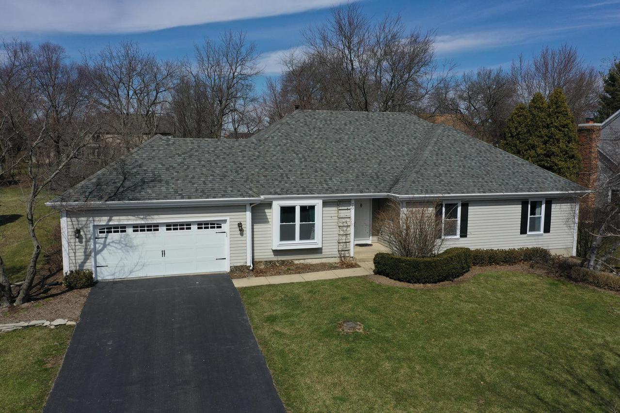 70 Indian Hill Tr., Crystal Lake, IL 60012