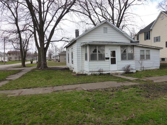 601 E Johnson St., Clinton, IL 61727
