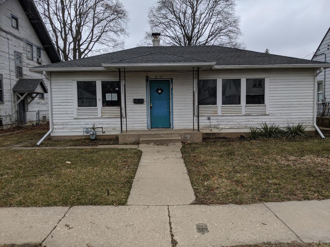 2919 Ridgeway Ave., Rockford, IL 61101