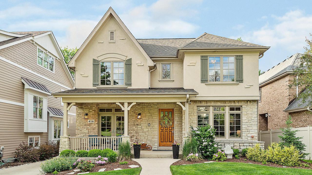416 Colfax Ave., Clarendon Hills, IL 60514