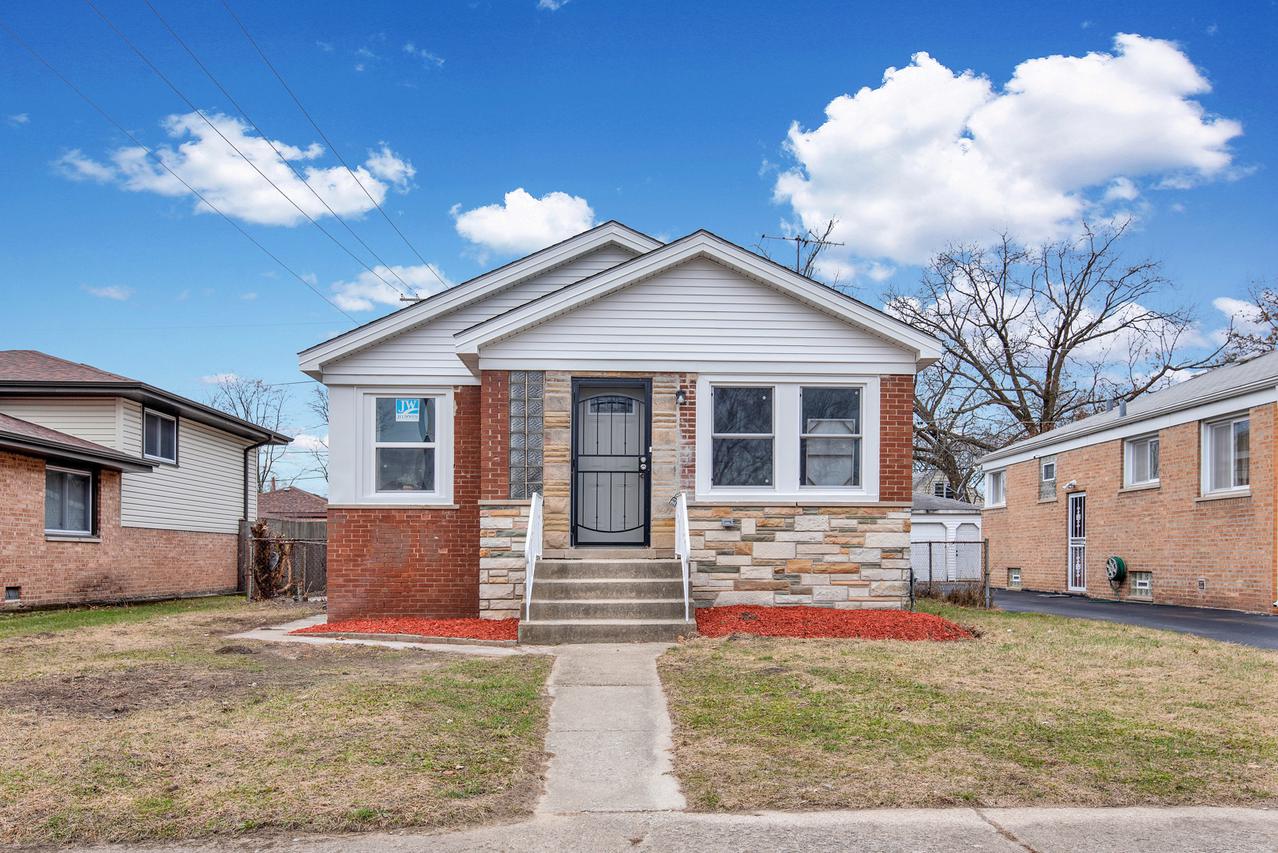 14536 University Ave., Dolton, IL 60419