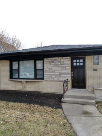 5657 W Roscoe St., Chicago, IL 60634