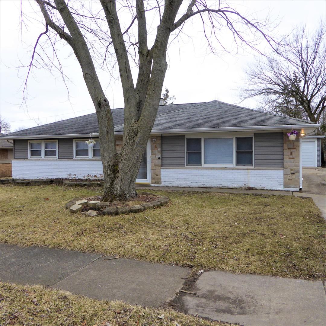 135 Blackhawk Dr., Park Forest, IL 60466