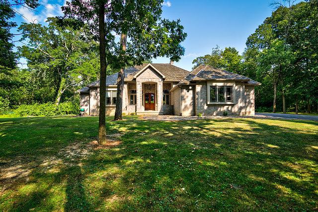 3190 Deerfield Rd., Clinton, IL 61727