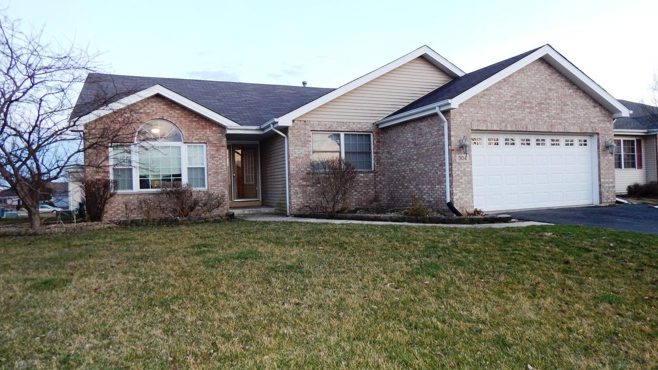 304 Quail Hollow Dr., Beecher, IL 60401