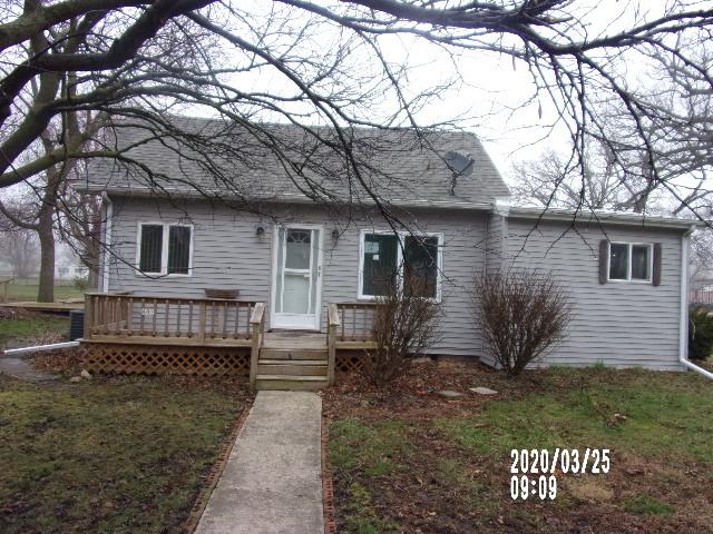 407 E 6th St., Long Point, IL 61333