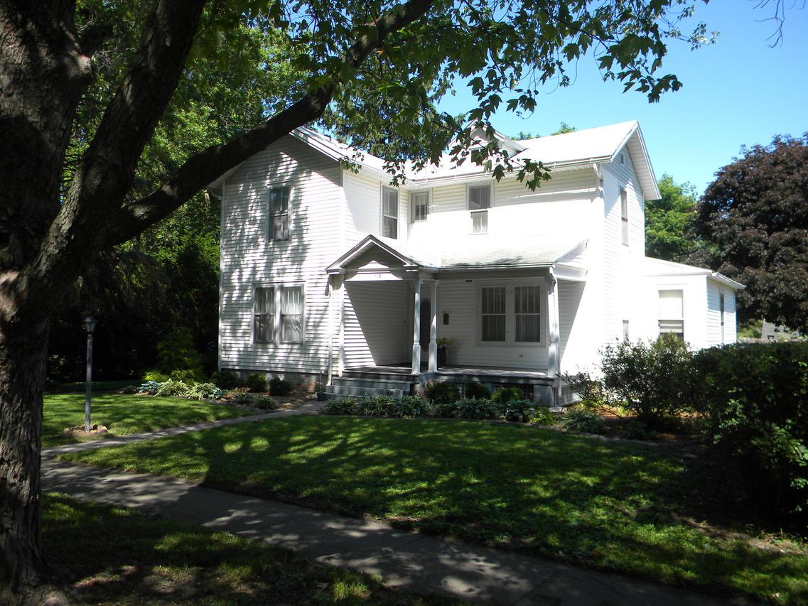 110 N Poplar St., Onarga, IL 60955