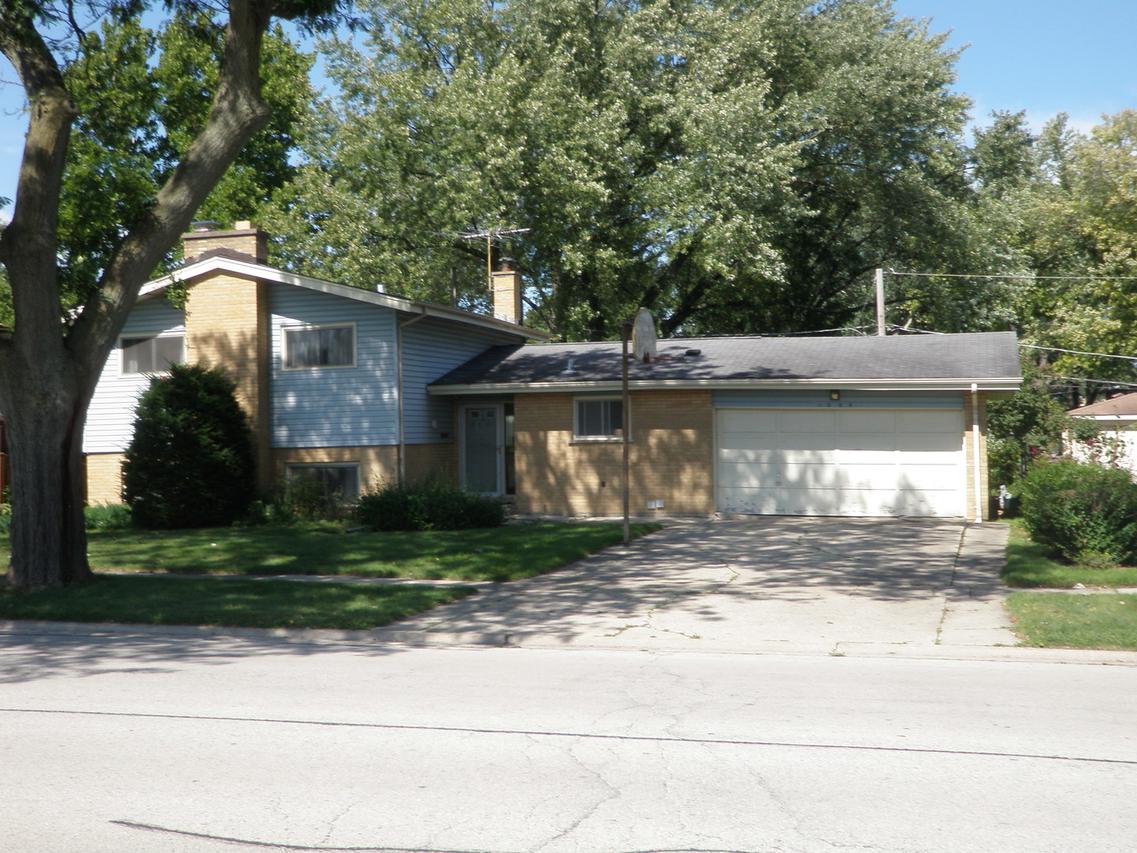 1208 E Miner St., Arlington Heights, IL 60004