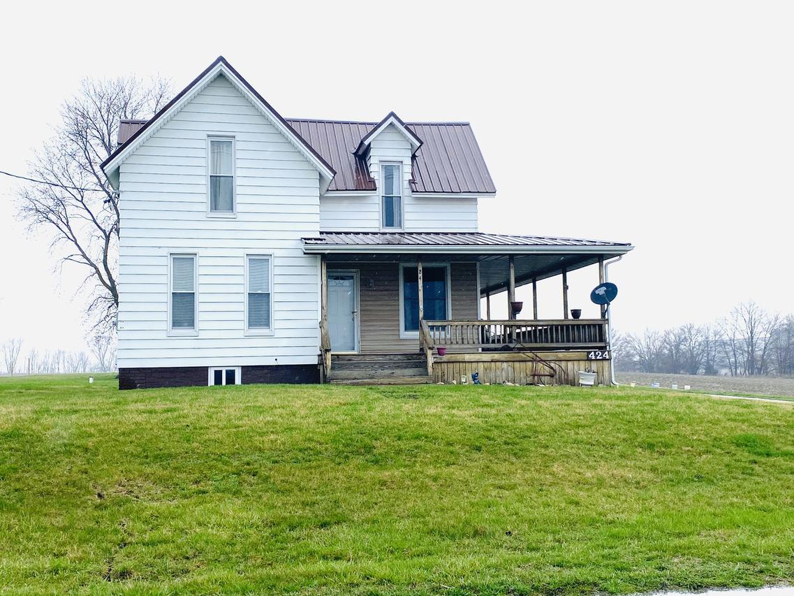 424 W Thompson Ave., Hoopeston, IL 60942