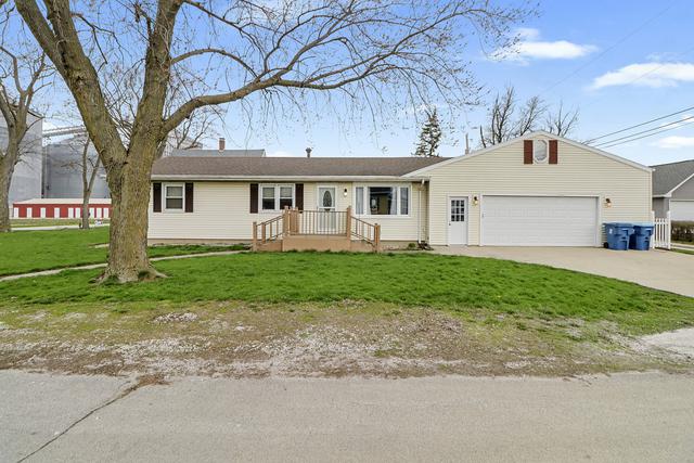 106 Eads St., Thomasboro, IL 61878