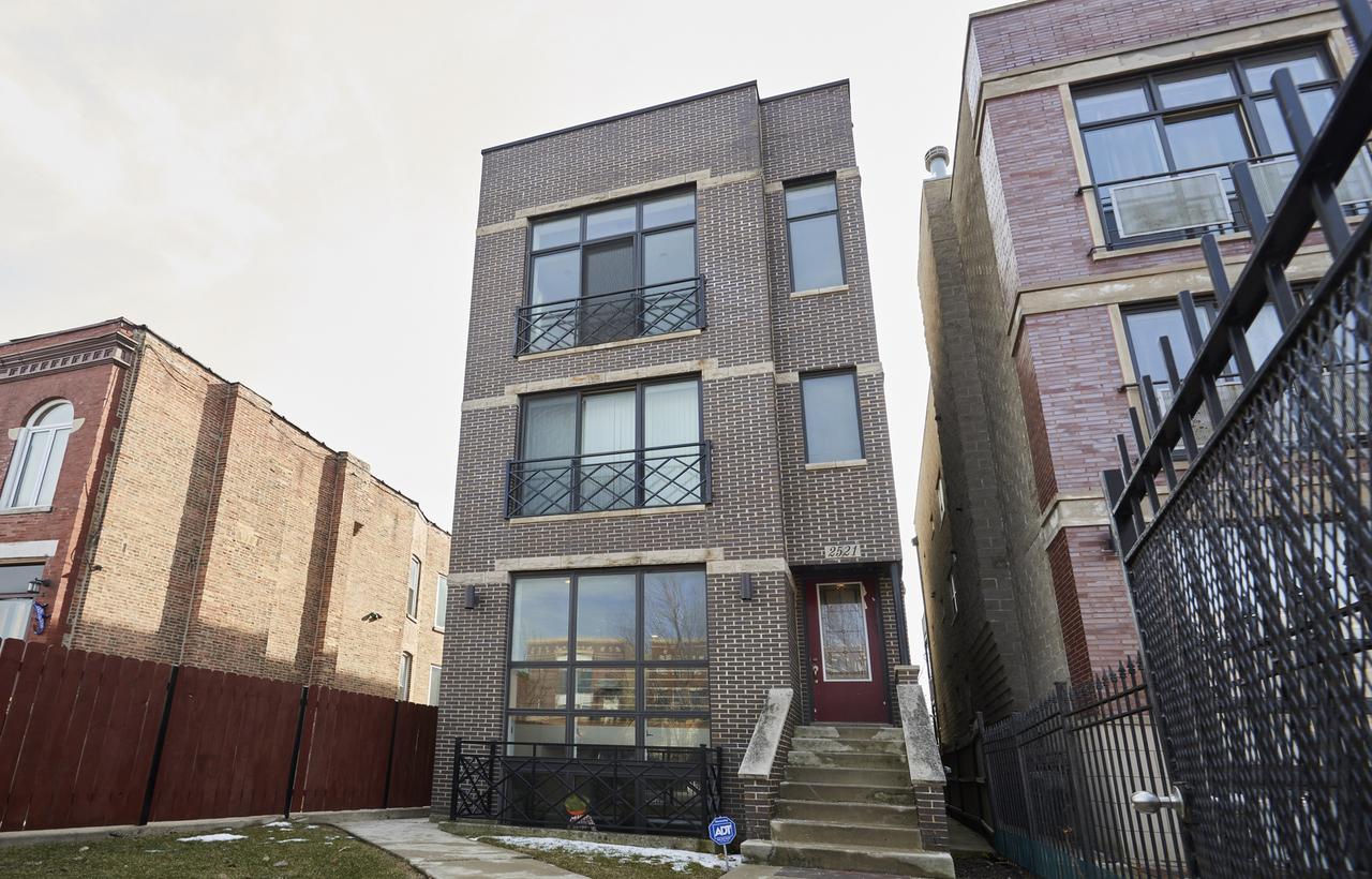 2521 W Flournoy St., Chicago, IL 60612