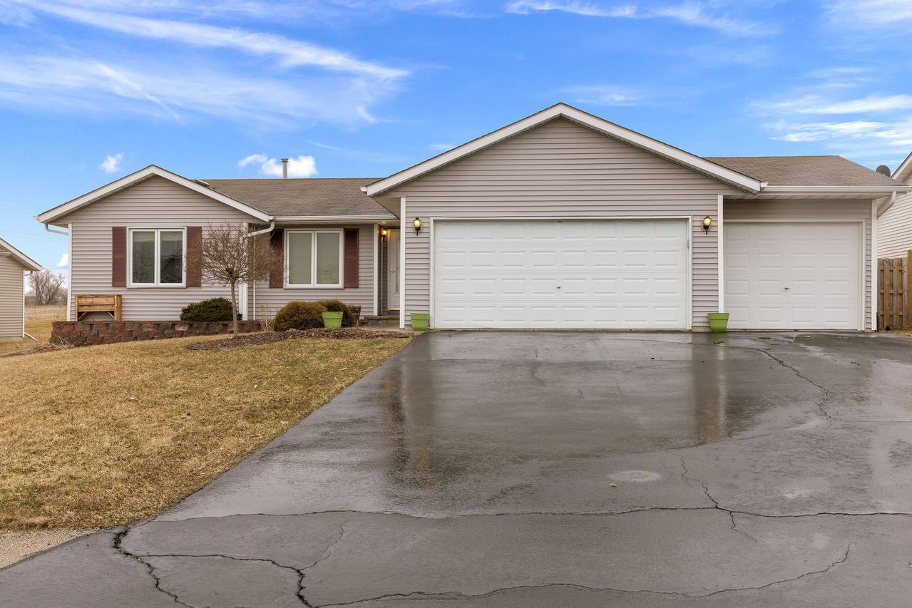 7263 Mullinshire Way, Machesney Park, IL 61115