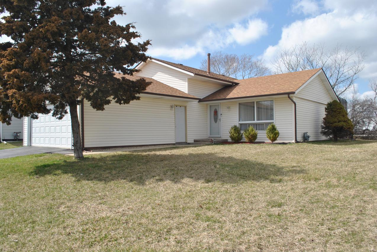 4034 Indian Hill Dr., Country Club Hills, IL 60478