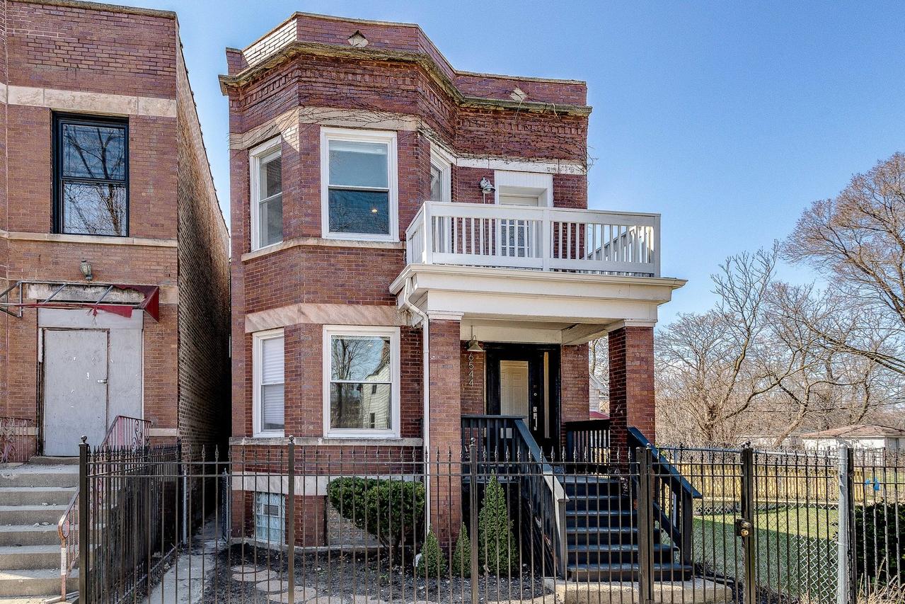 6544 S Evans Ave., Chicago, IL 60637