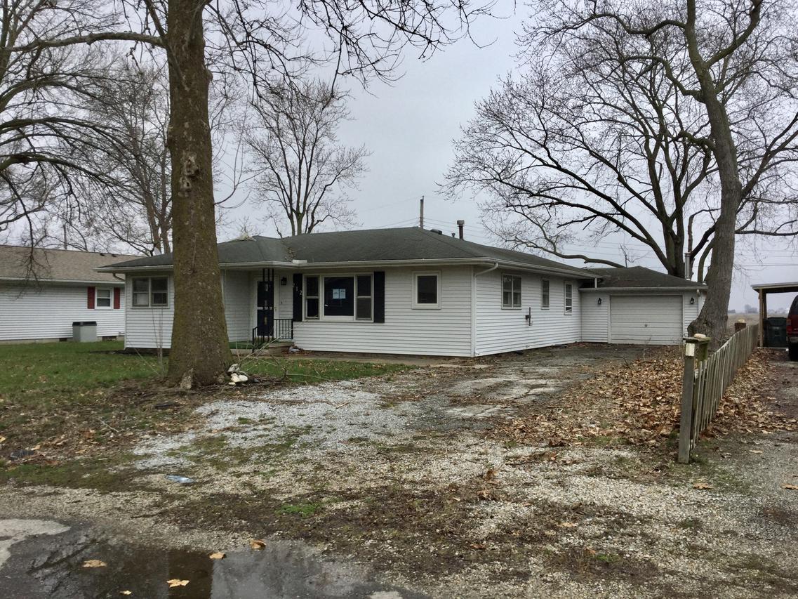 212 Kentucky St., Atwood, IL 61913
