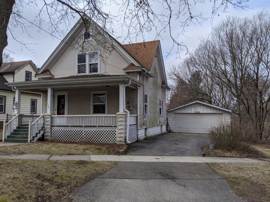 1321 Christina St., Rockford, IL 61104