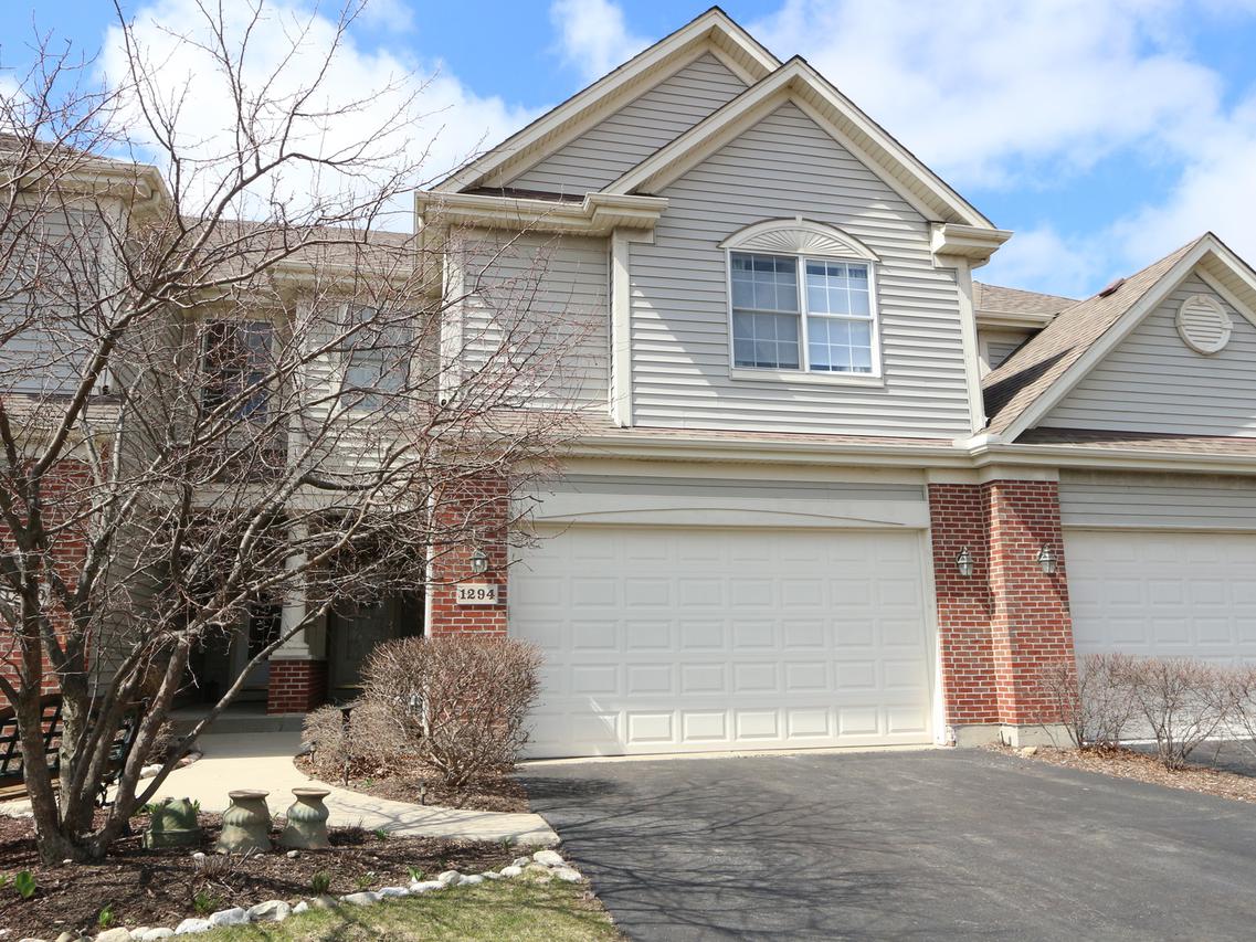 1294 Prairie View Pkwy., Cary, IL 60013
