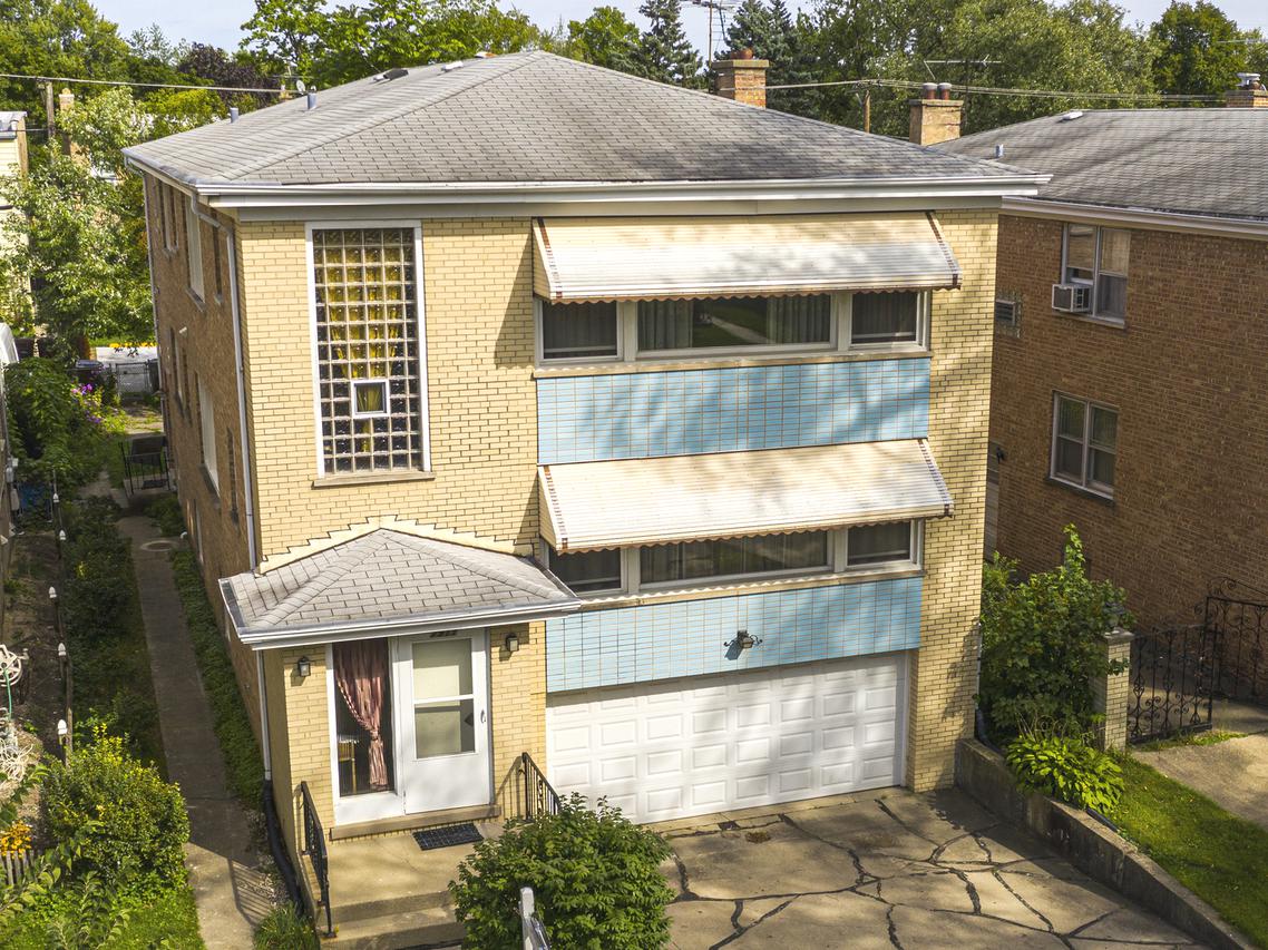 7911 Kedvale Ave., Skokie, IL 60076
