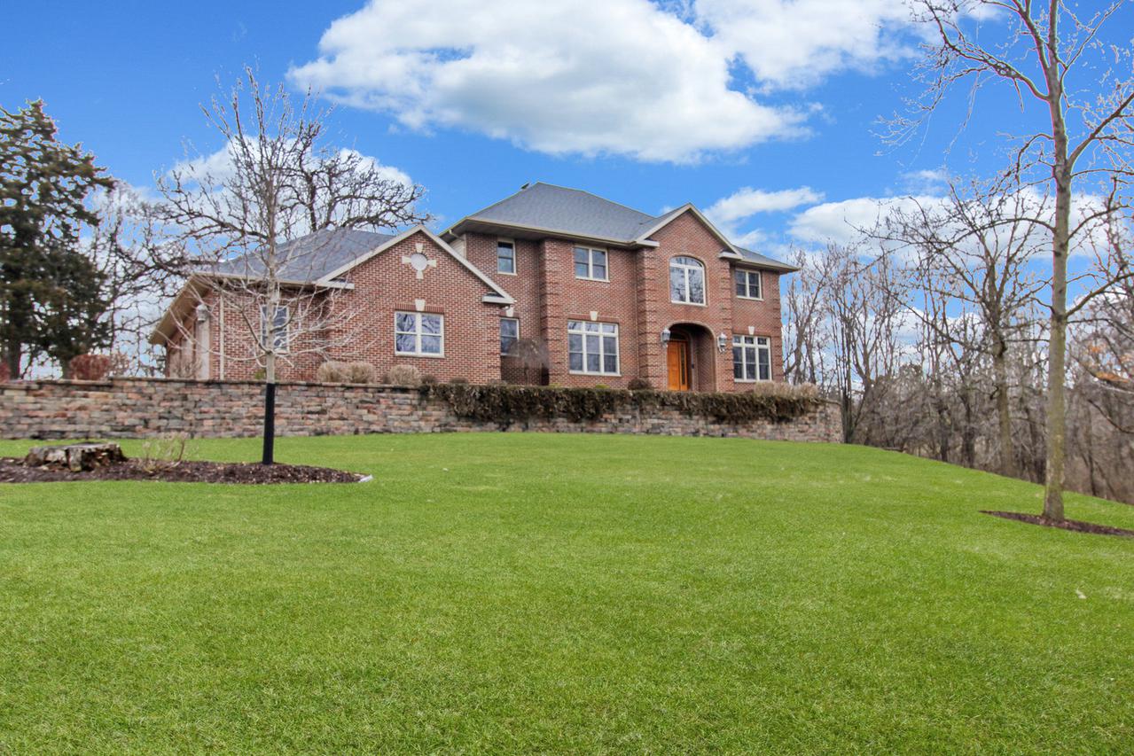 3285 W Forest Rd., Freeport, IL 61032