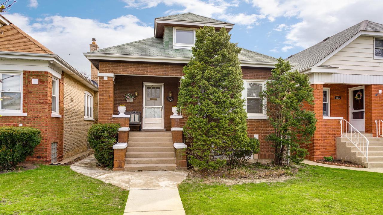 3639 N Luna Ave., Chicago, IL 60641