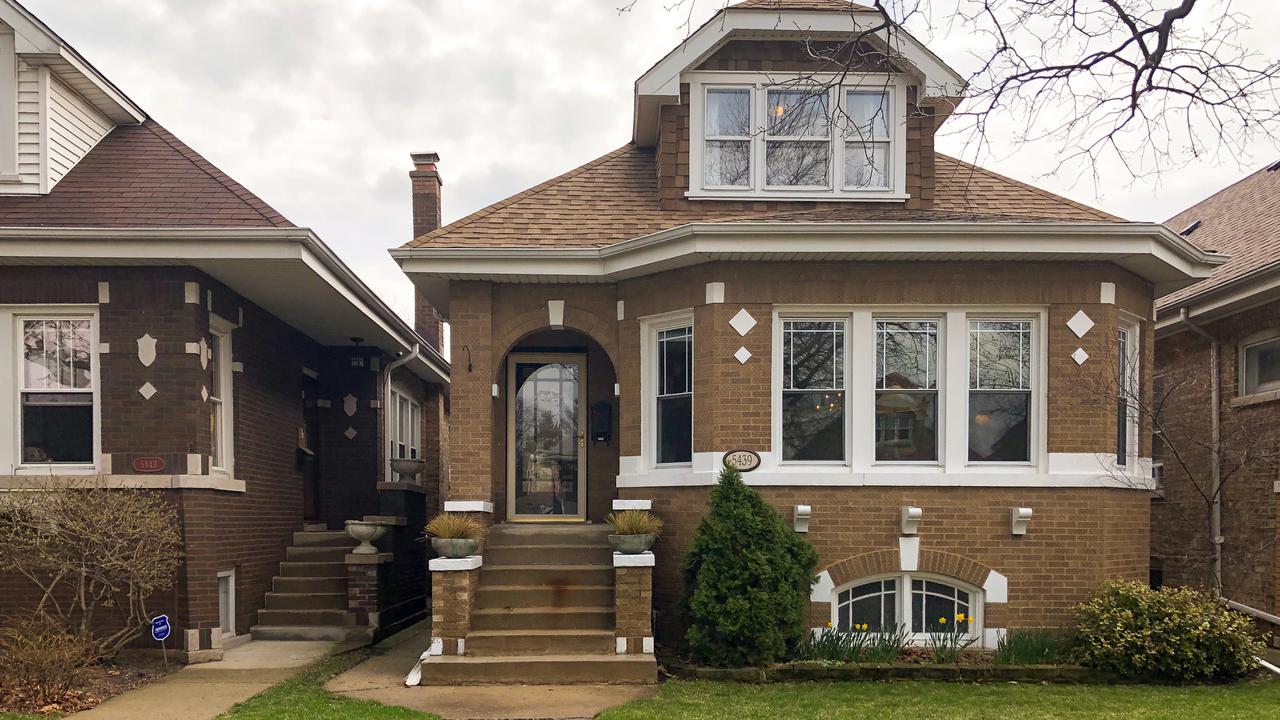 5439 N Ludlam Ave., Chicago, IL 60630