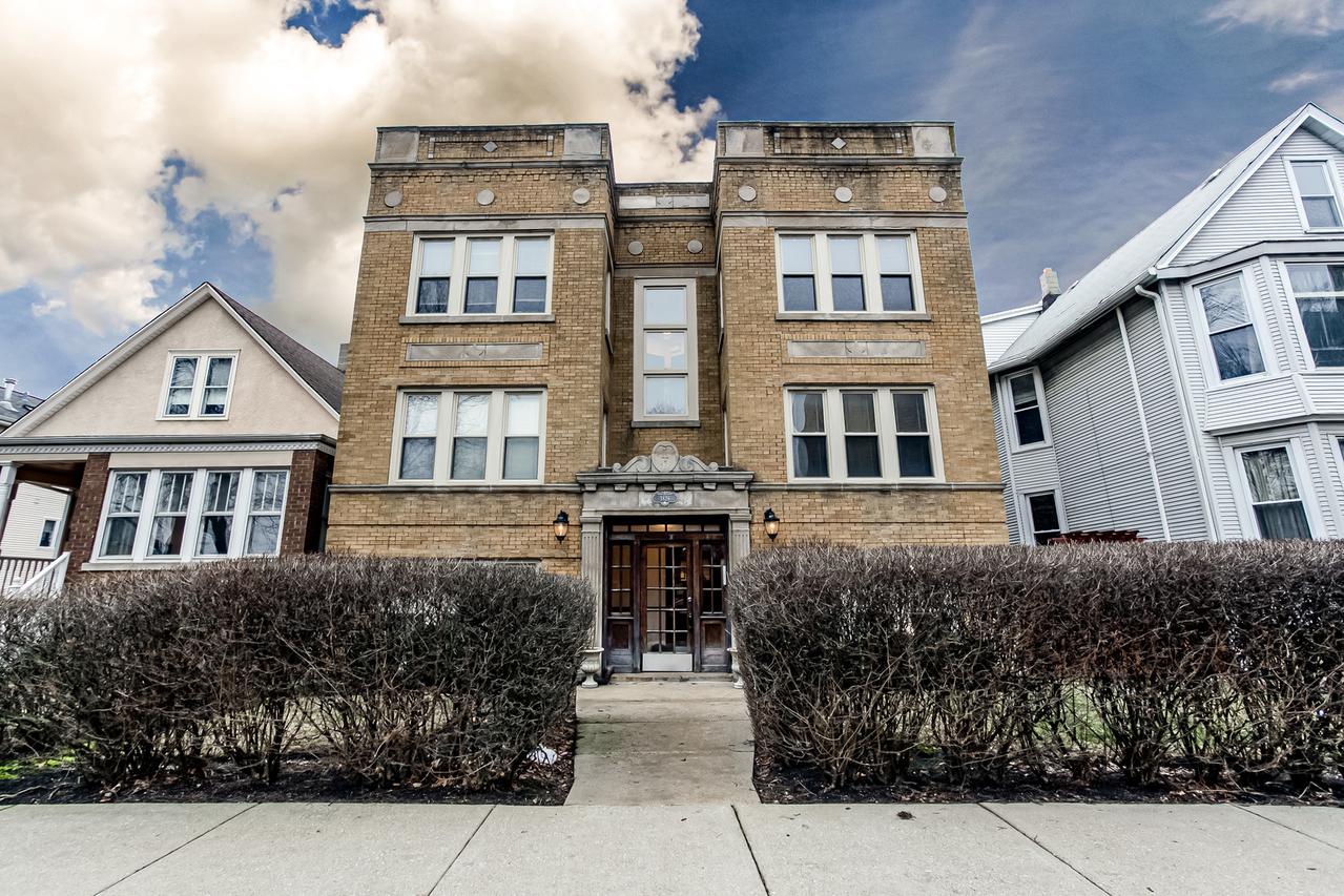 3826 N Troy St. #1N, Chicago, IL 60618