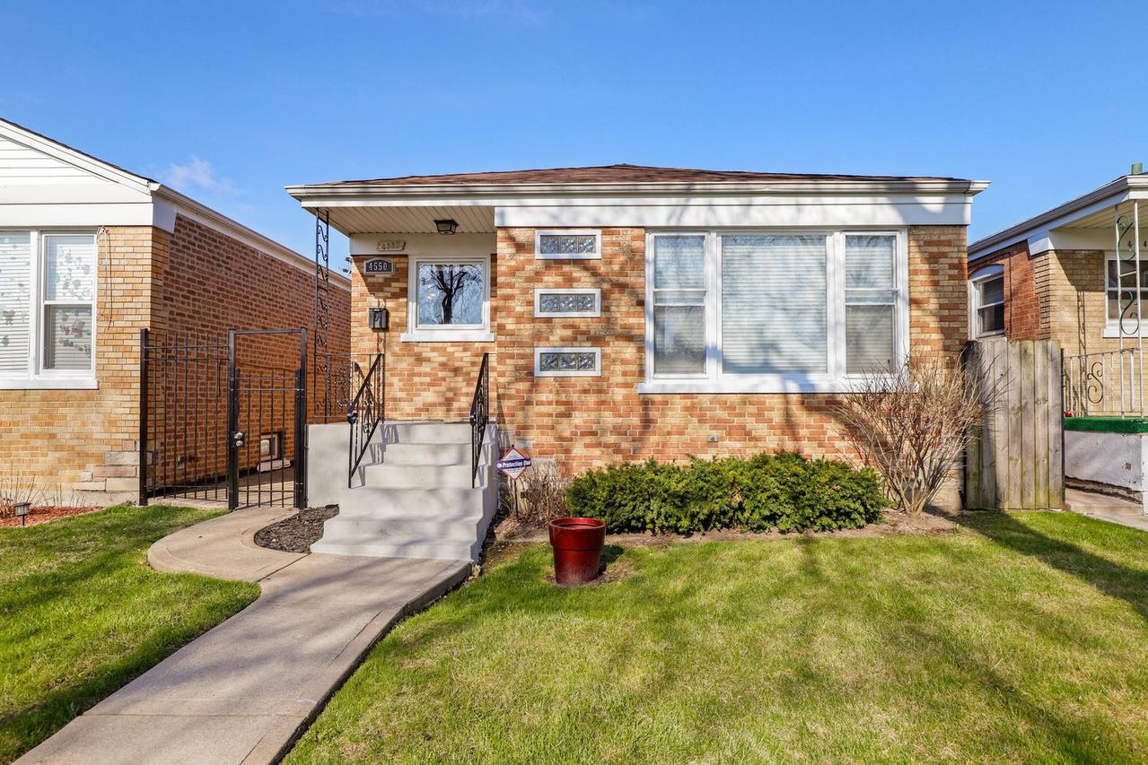 4550 S Laporte Ave., Chicago, IL 60638