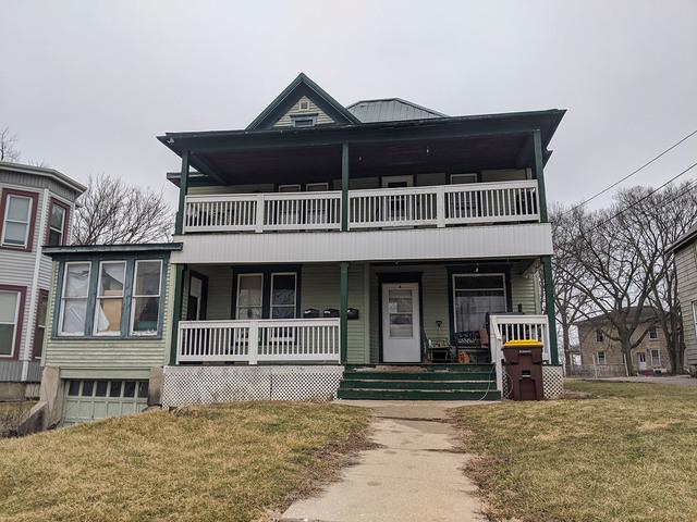 1103-1103.5 S Carroll Ave., Freeport, IL 61032