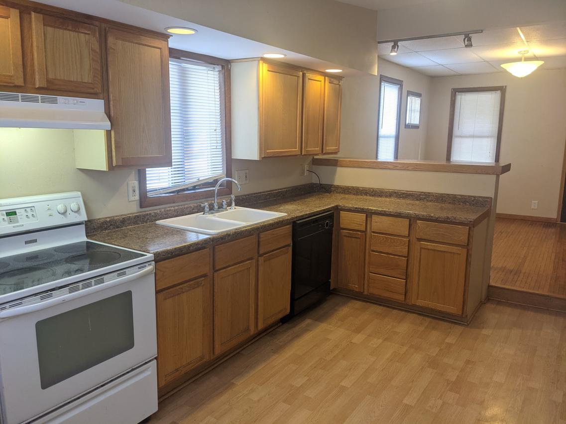 314 N Grove Ave., Freeport, IL 61032