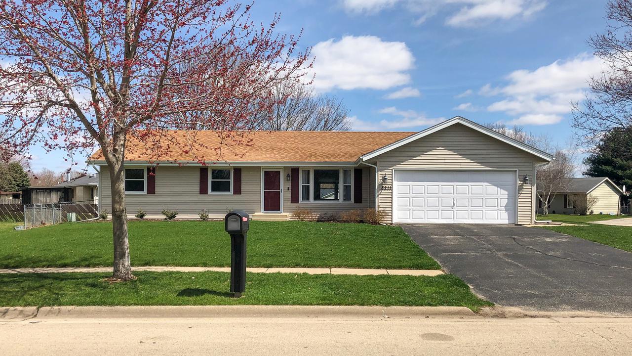 8211 Elm Ave., Machesney Park, IL 61115