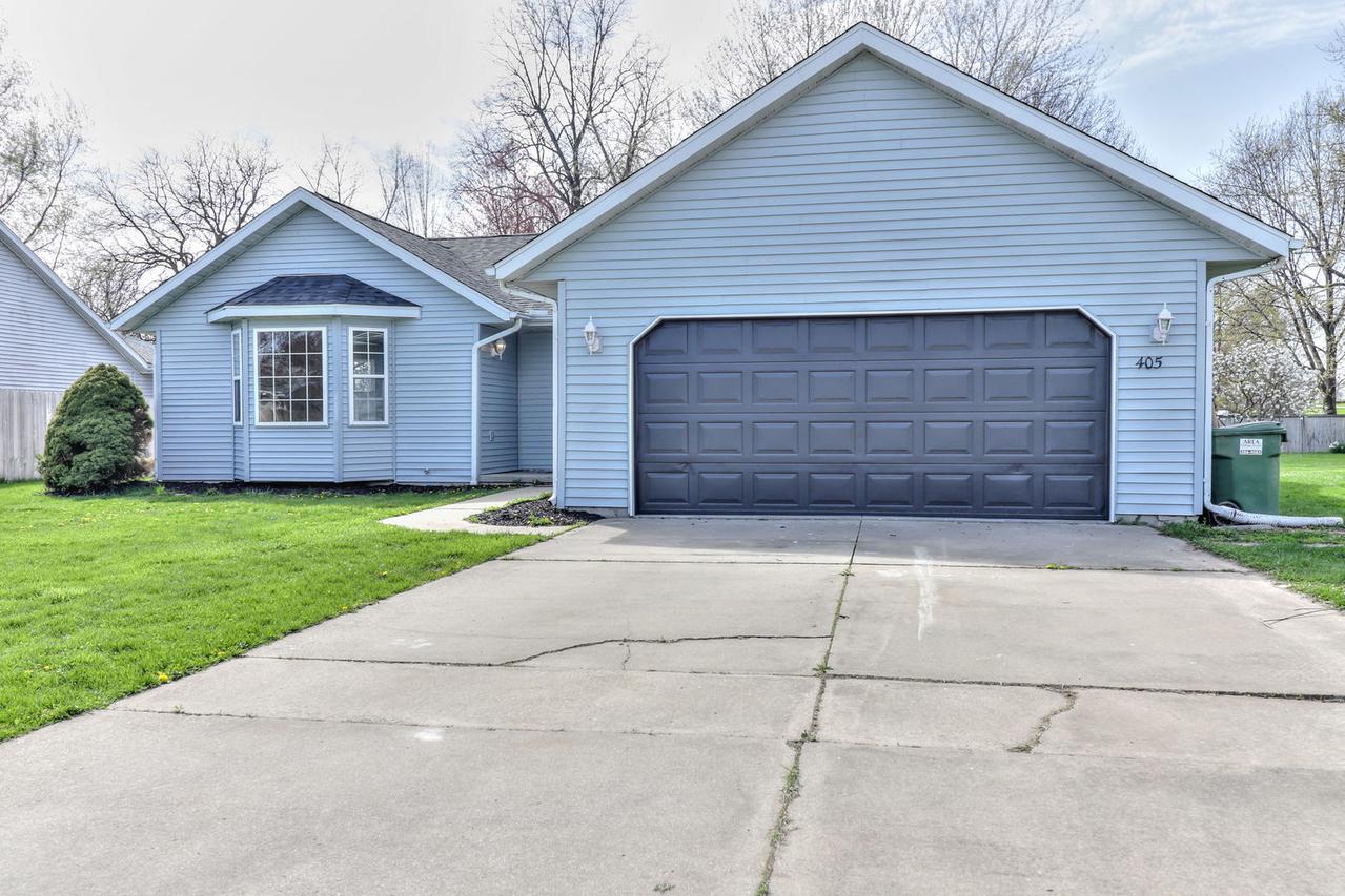 405 Ridge Rd., Mahomet, IL 61853