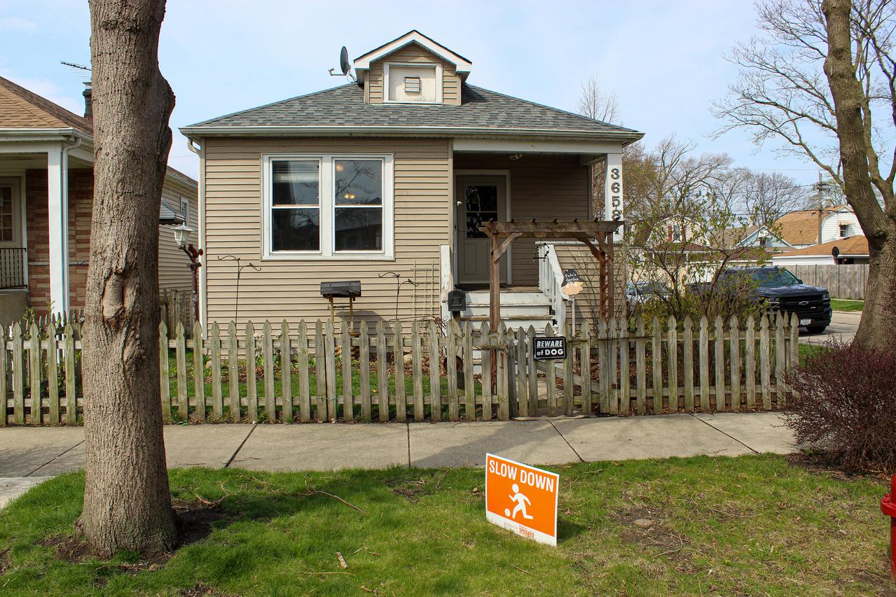 3658 N Nordica Ave., Chicago, IL 60634