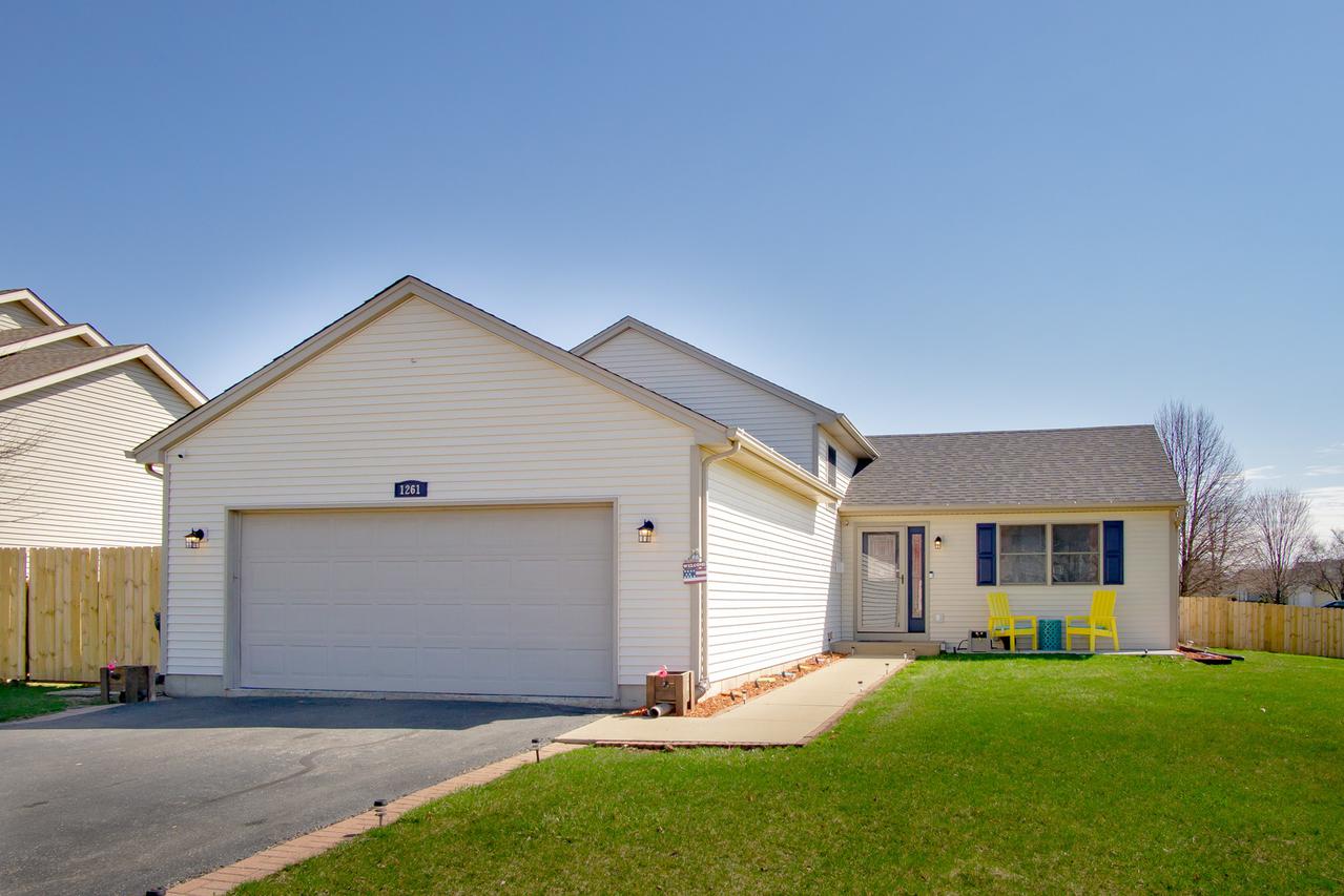1261 Wood Dr., Woodstock, IL 60098
